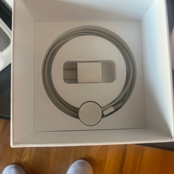 Apple Watch Series 2 42mm with Hermes Band - Picture 5 of 9